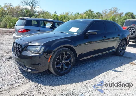 2021 Chrysler 300 300S из США, поврежденный, VIN 2C3CCABG3MH545393